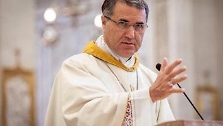 L'arcivescovo Lorefice: "Colpire una chiesa ferisce tutta la comunit&agrave;"