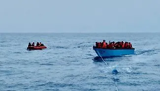 Lampedusa, quattro sbarchi in poche ore: 191 migranti giunti sull'isola, un natante arriva a Cala Croce