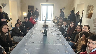 Caltanissetta, visita didattica in... cantina: studenti del Biologico-Sanitario del "Russo" alla scoperta del ciclo produttivo del vino