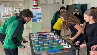 De Amicis‑Garibaldi, la scuola che cresce e previene: i ragazzi protagonisti contro le devianze