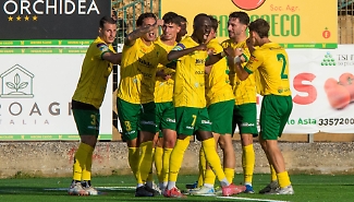 La festa dei giocatori del Niscemi