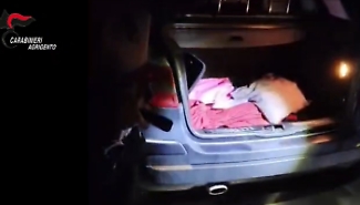 Rapina violenta in casa di anziane: fratello e sorella arrestati a Favara