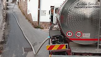 Lipari in ginocchio per la crisi idrica: dissalatore guasto, navi cisterna e autobotti a supporto