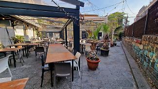 Dehor per i locali in centro e ambulanti: a Catania le maxi-proroghe decise a fine anno