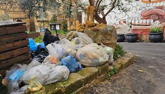 Vasta area del centro storico di Agrigento ridotta a discarica