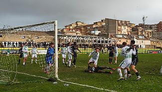 Enna, rimonta solo sfiorata: la Vigor Lamezia resiste e al &ldquo;Gaeta&rdquo; finisce 0-2