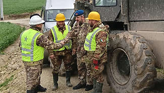 Niscemi prova a respirare: l'Esercito Italiano per riaprire le strade e proteggere la citt&agrave; dopo la frana
