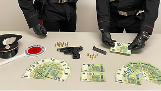 Arrestato il re delle truffe: da una moto cross a soldi falsi e pistola clandestina, la storia del 28enne palermitano