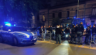 Al carcere Piazza Lanza scoppia di nuovo la rivolta: detenuti in sommossa anche questa mattina