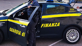 Auto trasformata in bar a Trapani vendeva cocktail ai minorenni: multa e sequestro&nbsp;