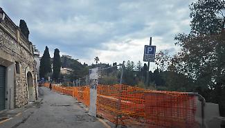 Via Roma, la passerella panoramica cammina a passo di lumaca