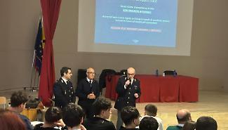 Media Education Day: il Corecom consegna il "Patentino Digitale" a 200 studenti Media Education Day: il Corecom consegna il "Patentino Digitale" a 200 studenti