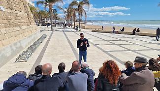 "No alla privatizzazione del litorale, serve regolamento subito"