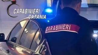 Fermati in auto con arnesi da scasso e refurtiva: due denunciati a Gravina di Catania