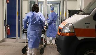 Modica, incidente stradale in via Fontana: ferito un uomo