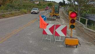 Strada Mosella, partono i lavori: senso unico alternato e stop ai sorpassi