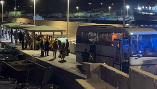 Lampedusa, neonata morta per ipotermia: madre e sorella restano nell'hotspot; 44 trasferimenti in giornata