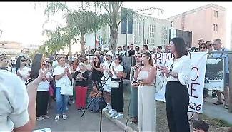 Priolo, centinaia in piazza: &laquo;Non vogliamo respirare veleni&raquo;