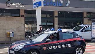 Sorpreso con targa coperta e cavi rubati: ladro di rame in trasferta beccato un carico di "oro rosso"