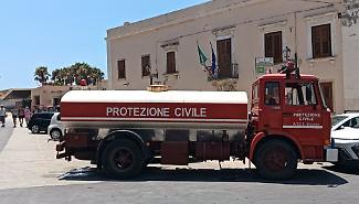 Ortigia, fine settimana senza acqua: autobotti, guasti e polemiche sul sindaco Francesco Italia