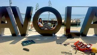 Da piazza Esedra a Terrazza Stella del Mare: inaugurazione tra entusiasmo e polemiche sulla memoria