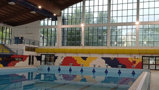 Ancora un rinvio per la piscina comunale di via Rochester: perdite e collaudi posticipano l'apertura