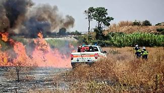 In provincia di Ragusa brucia tutto, in fiamme anche le campagne attorno a Santa Croce Camerina