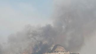 Vasto incendio vicino Sutera, le colonne di fumo raggiungono il paese