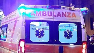 Schianto mortale sulla statale 121: perde la vita un'anziana, grave un bambino