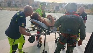 Escursionista ferita nella Riserva dello Zingaro soccorsa da un elicottero dell'Aeronautica Militare
