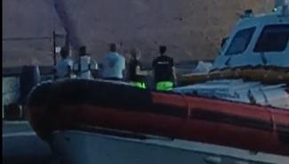 Tragedia a Lampedusa, muore un giovane sub travolto da un gommone