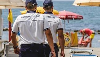 Blitz sulla spiaggia a Siculiana: sequestrati ombrelloni abusivi e cibo non tracciato