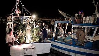 Porto pieno di posidonia da mesi, a Marinella di Selinunte salta anche la processione della Madonna a mare