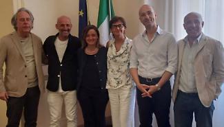 Caltanissetta scossa dall'inchiesta: tre consiglieri chiedono in aula le dimissioni del sindaco Tesauro che subito respinge