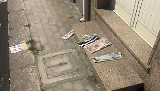 Basta carta per strada: scatta il divieto di volantinaggio