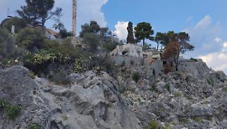 Ex villaggio Le Rocce di Taormina: cantiere fermo, &egrave; bufera sull&rsquo;ambiente