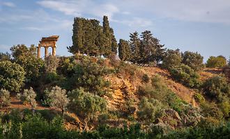 Turismo, a Pasqua tempesta perfetta. &laquo;Nell&rsquo;Isola c&rsquo;&egrave; gi&agrave; -10% di presenze&raquo;