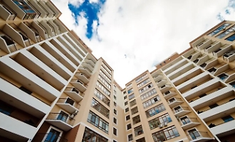 Riforma del condomino: per i morosi pagano tutto, stop ai pagamenti in contanti, amministratori laureati