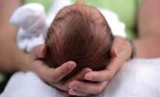 Neonata morta a Vittoria, il pm: "Archiviate il caso"