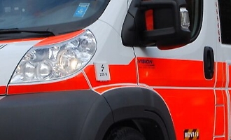 Una donna investita da auto, la stessa sorte del marito ricoverato