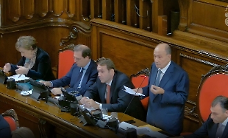 La Finanziaria delle riscritture si blocca alle 20: ok a Super Zes e assunzioni. Asse tra opposizioni e un pezzo della maggioranza