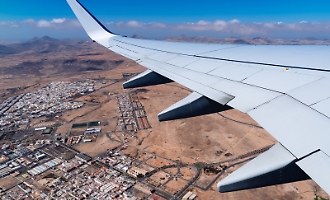 Paura sull&rsquo;Atlantico: volo Jet2 per le Canarie dirotta su Faro e atterra senza incidenti