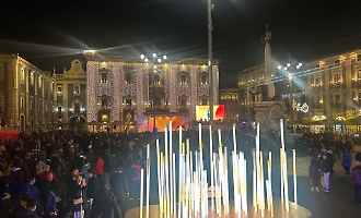 Un bagno di folla a Catania per il Viaggio della Fiamma Olimpica