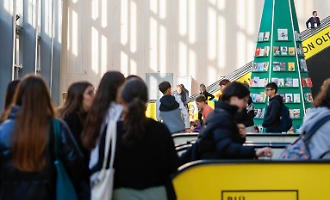 Una pattuglia di autonominatisi &ldquo;guardiani&rdquo; della cultura