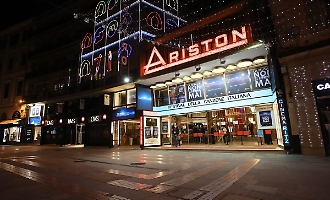 Sanremo 2026, la corsa al posto all&rsquo;Ariston costa di pi&ugrave;: guida ragionata (e senza sorprese) ai nuovi prezzi e a come comprare i biglietti