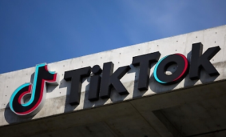 TikTok, la svolta che chiude una saga: firmato l&rsquo;accordo per la cessione dell&rsquo;entit&agrave; USA a una cordata a controllo americano