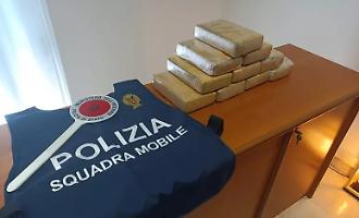 Blitz antidroga della polizia in tutta Italia: 384 arresti, 1.400 kg di droga sequestrati e 5 cannabis shop chiusi