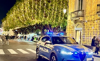 Evade dai domiciliari e va a rubare abiti in un negozio in via Etnea: arrestato