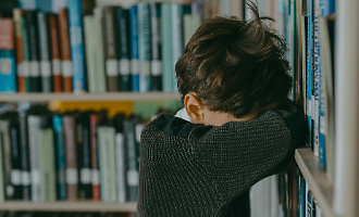 I giudici tolgono il figlio alla donna che fu l'amante di Matteo Messina Denaro: &laquo;In quella famiglia ambiente criminogeno&raquo;