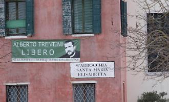 &laquo;&Egrave; stato tutto inaspettato, ora posso fumare una sigaretta?&raquo;: le parole di sollievo di Trentini. E Mattarella chiama la famiglia